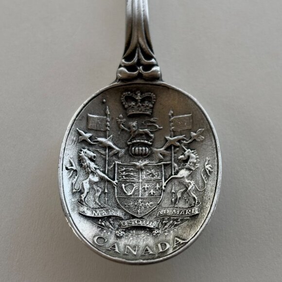 Vintage Boma Canada Pewter Souvenir Spoon Coat Of Arms Of Canada Maple Leaf 5" - Picture 3 of 7